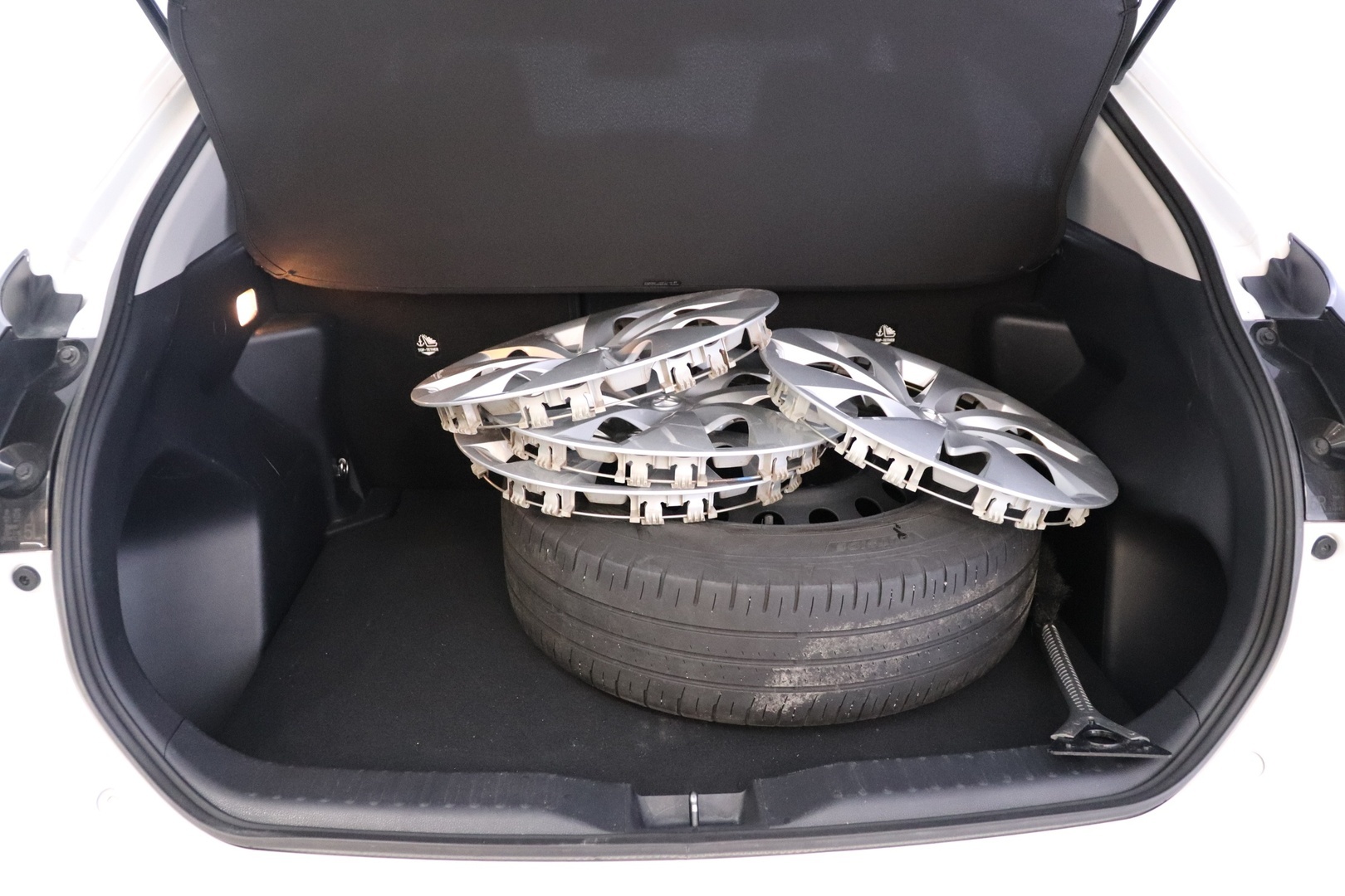 TOYOTA Yaris Cross 2023