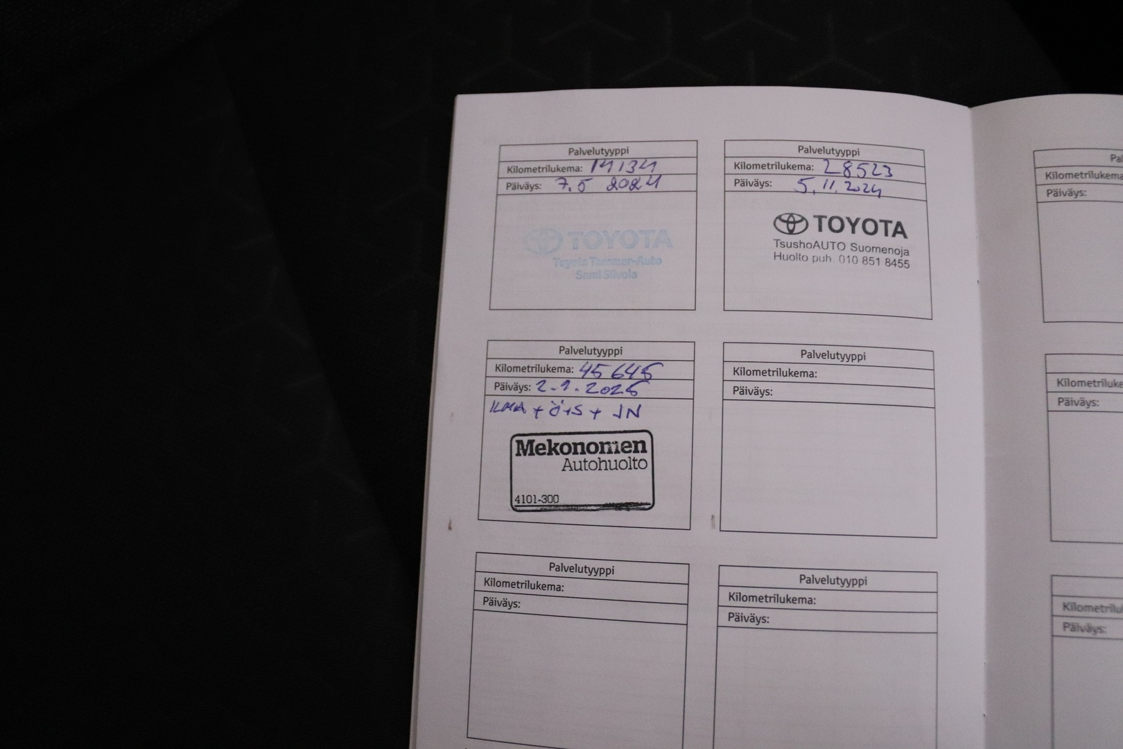 TOYOTA Yaris Cross 2023