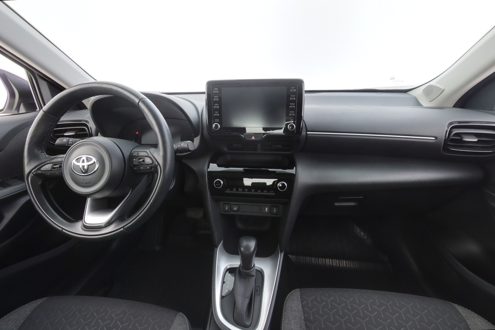 TOYOTA Yaris Cross 2023