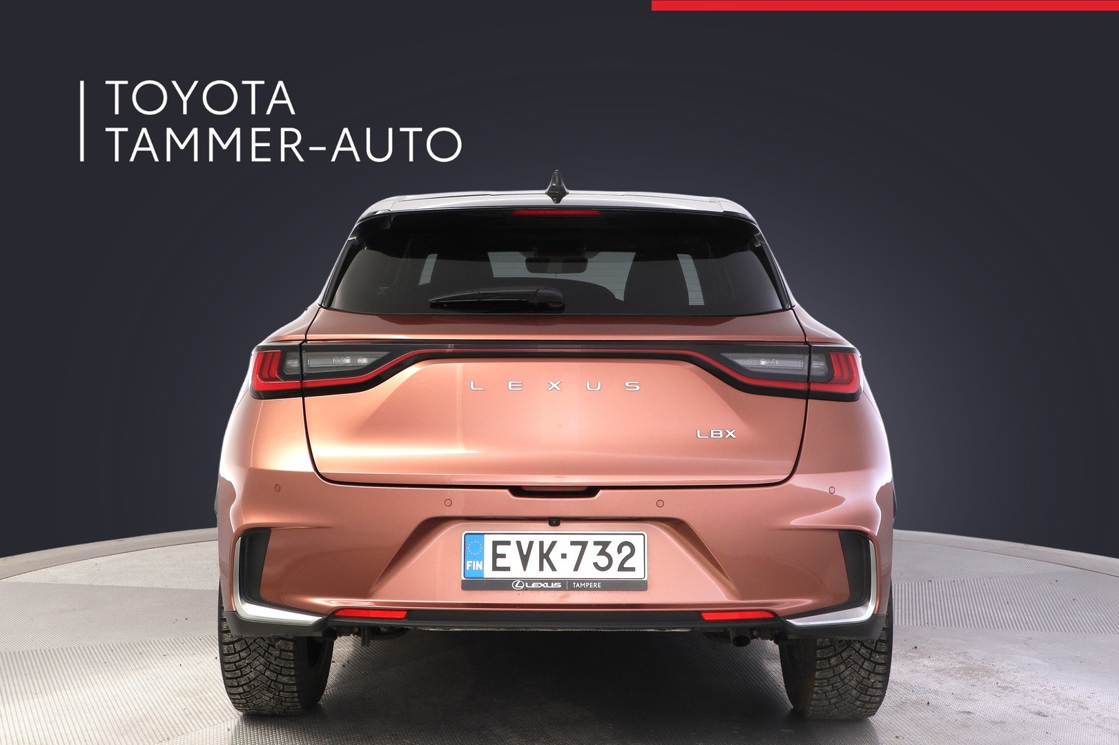 LEXUS LBX 2024