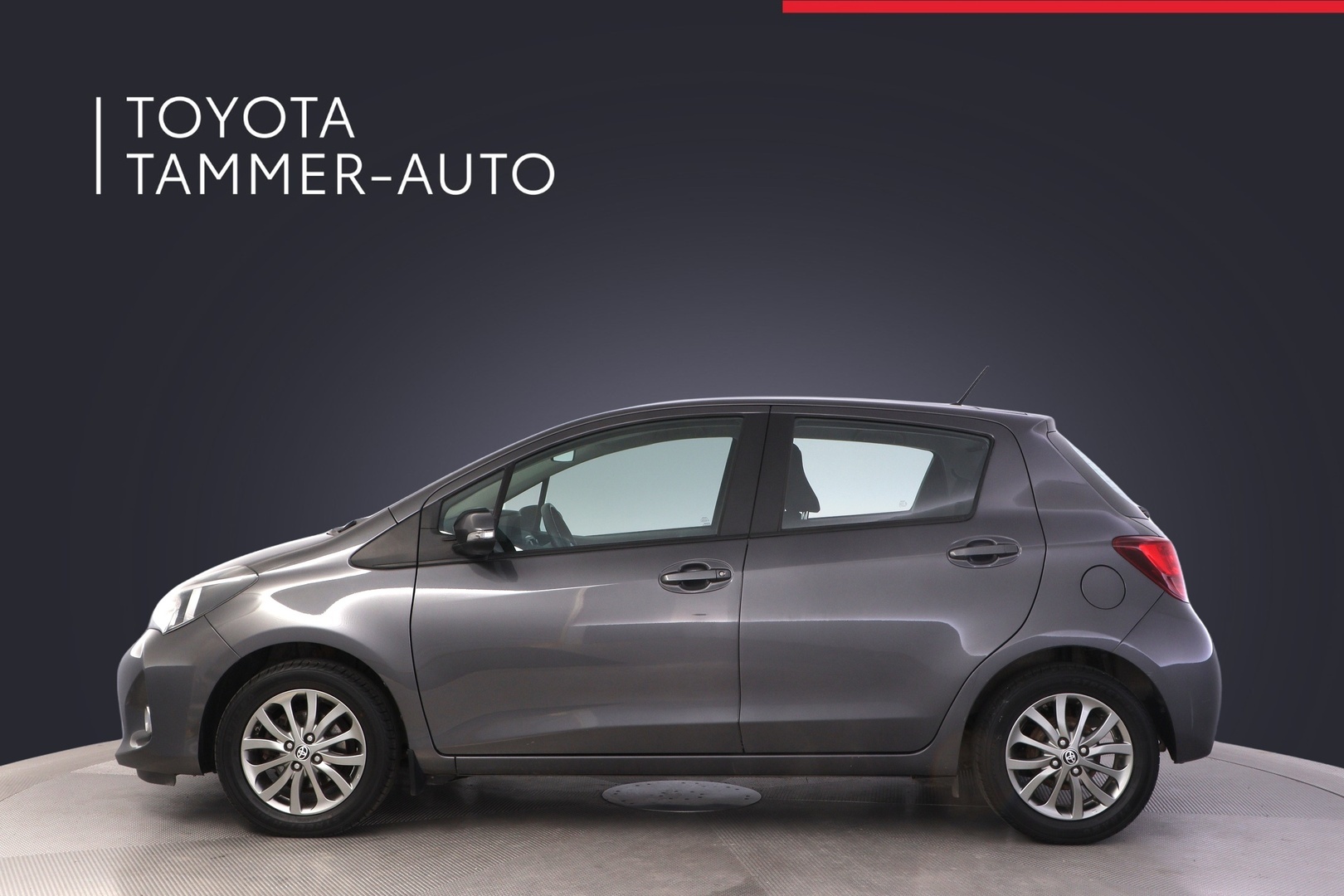 TOYOTA Yaris 2017