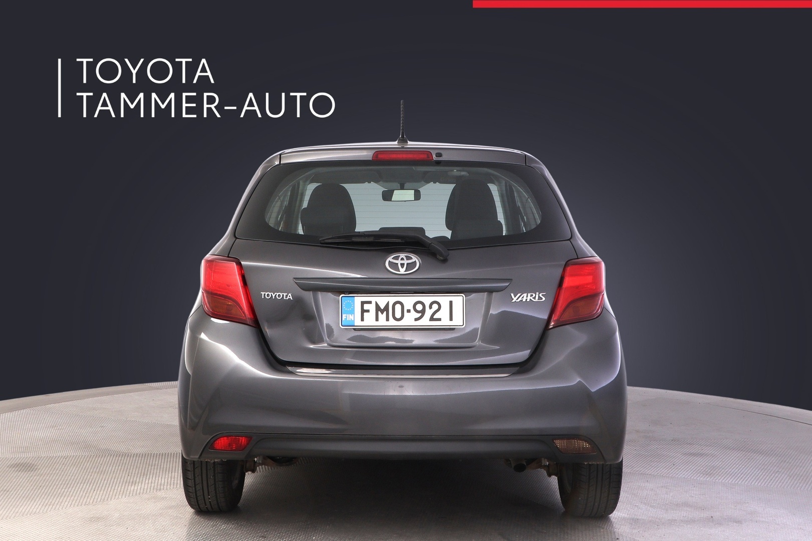 TOYOTA Yaris 2017
