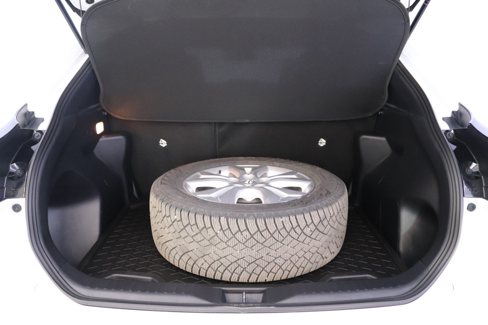 TOYOTA Yaris Cross 2025