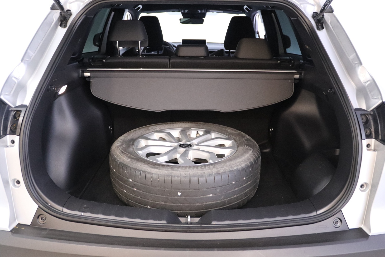 TOYOTA Corolla Cross 2023