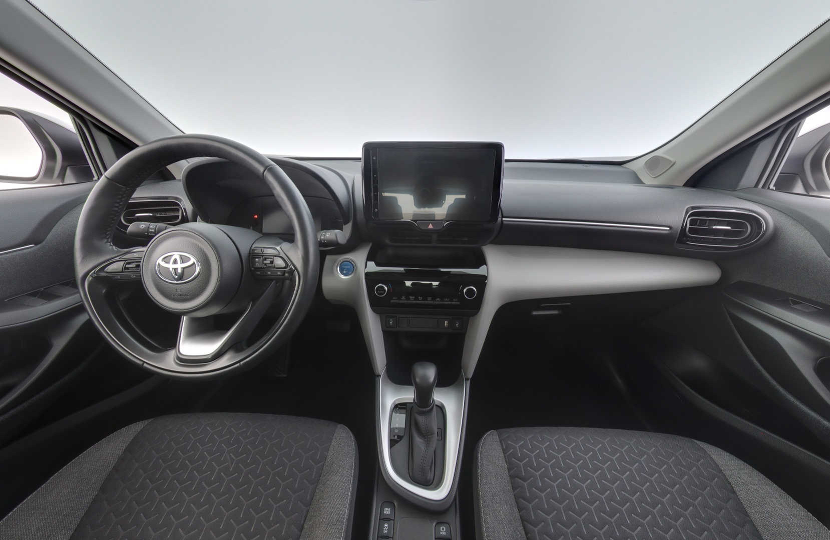 TOYOTA Yaris Cross 2022