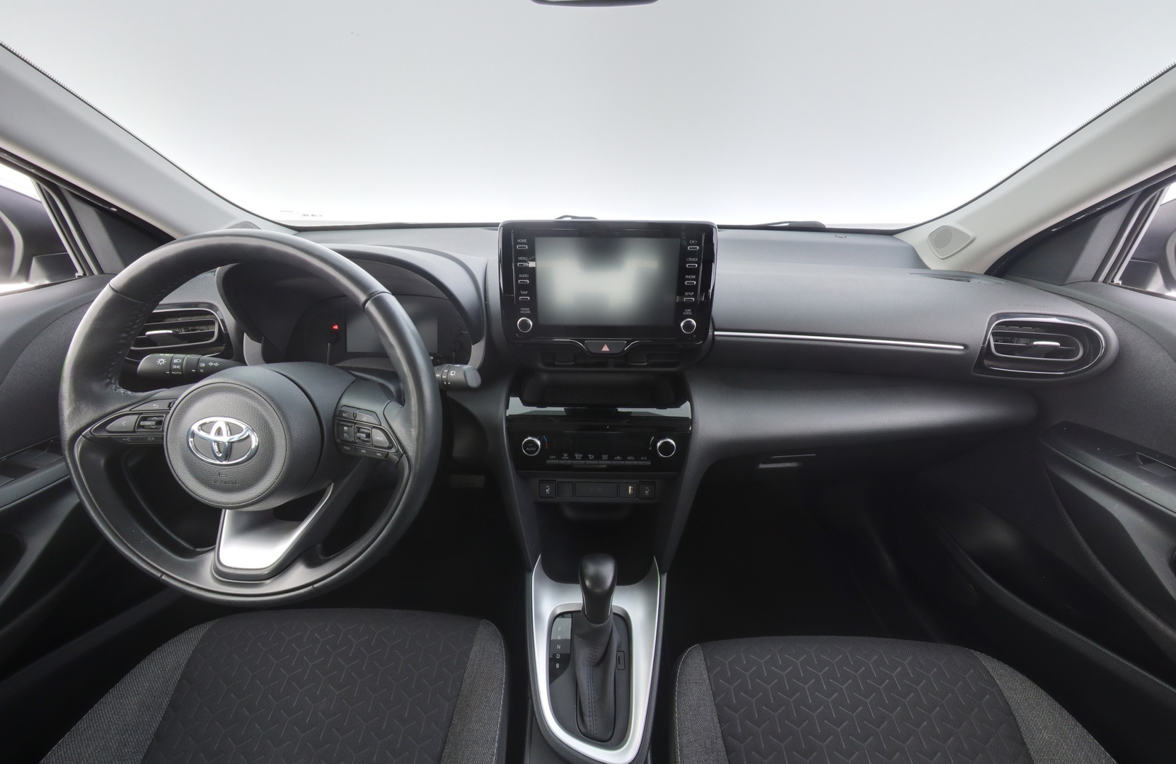 TOYOTA Yaris Cross 2023