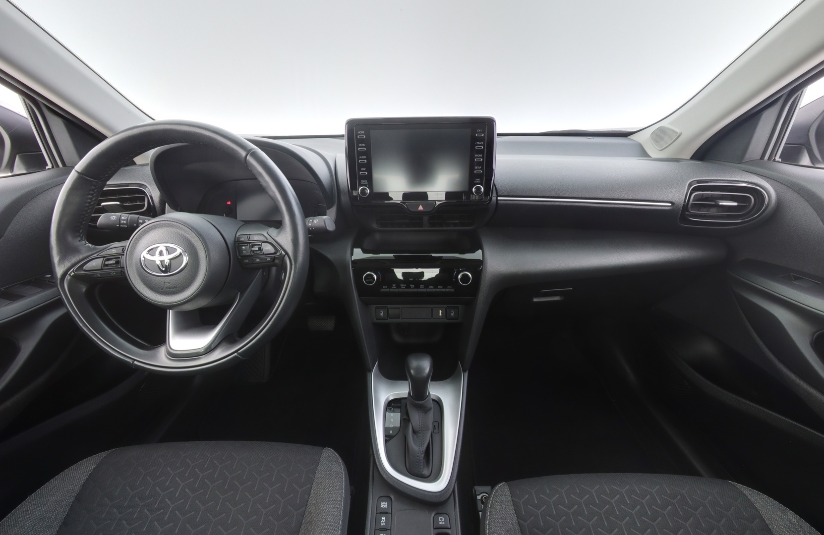 TOYOTA Yaris Cross 2023