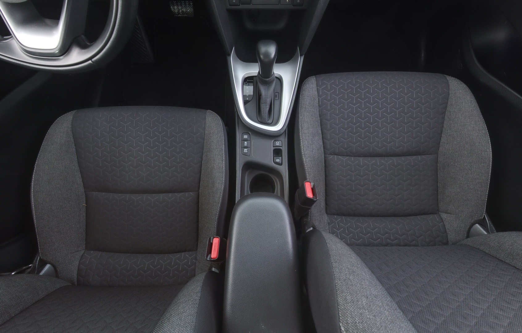 TOYOTA Yaris Cross 2023