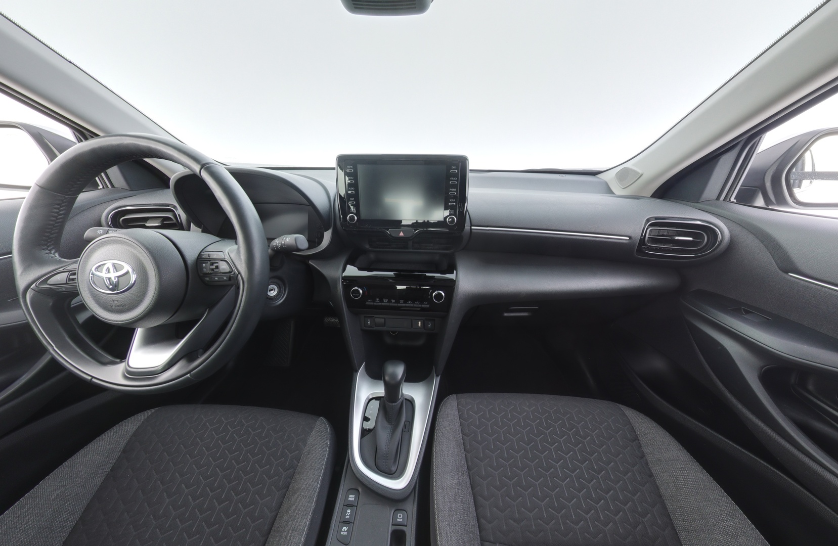 TOYOTA Yaris Cross 2023