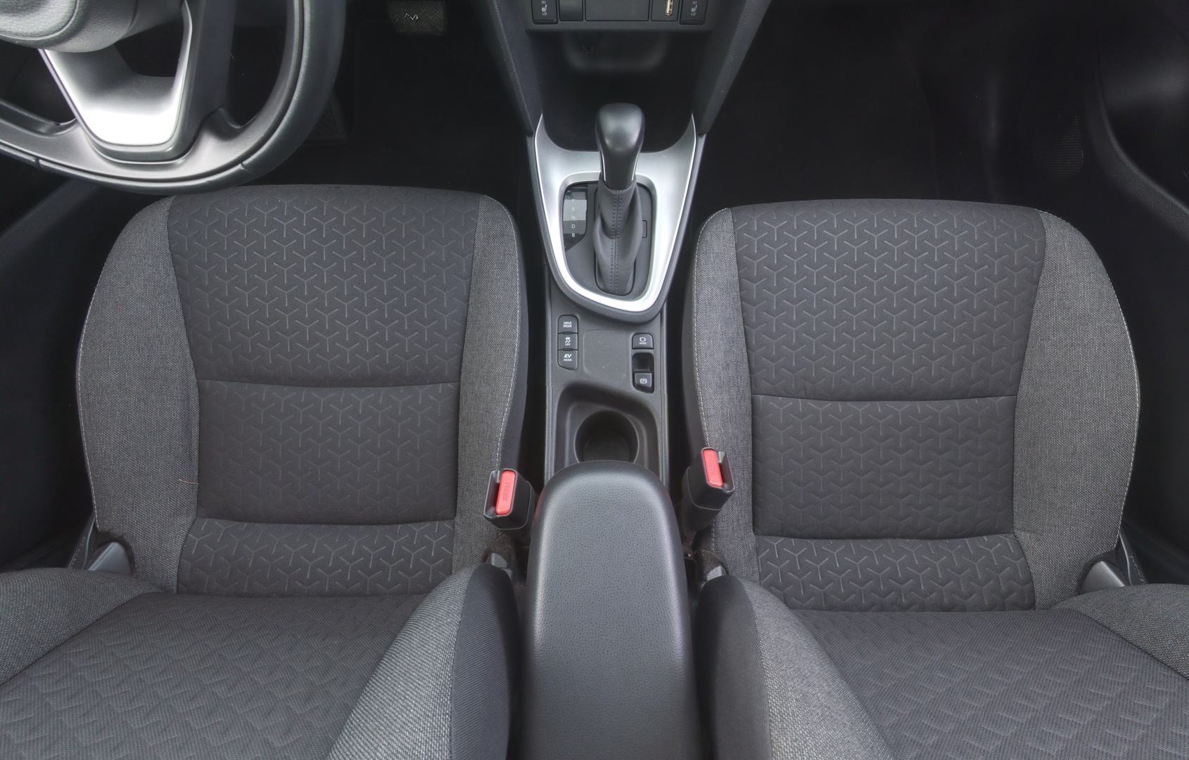 TOYOTA Yaris Cross 2023