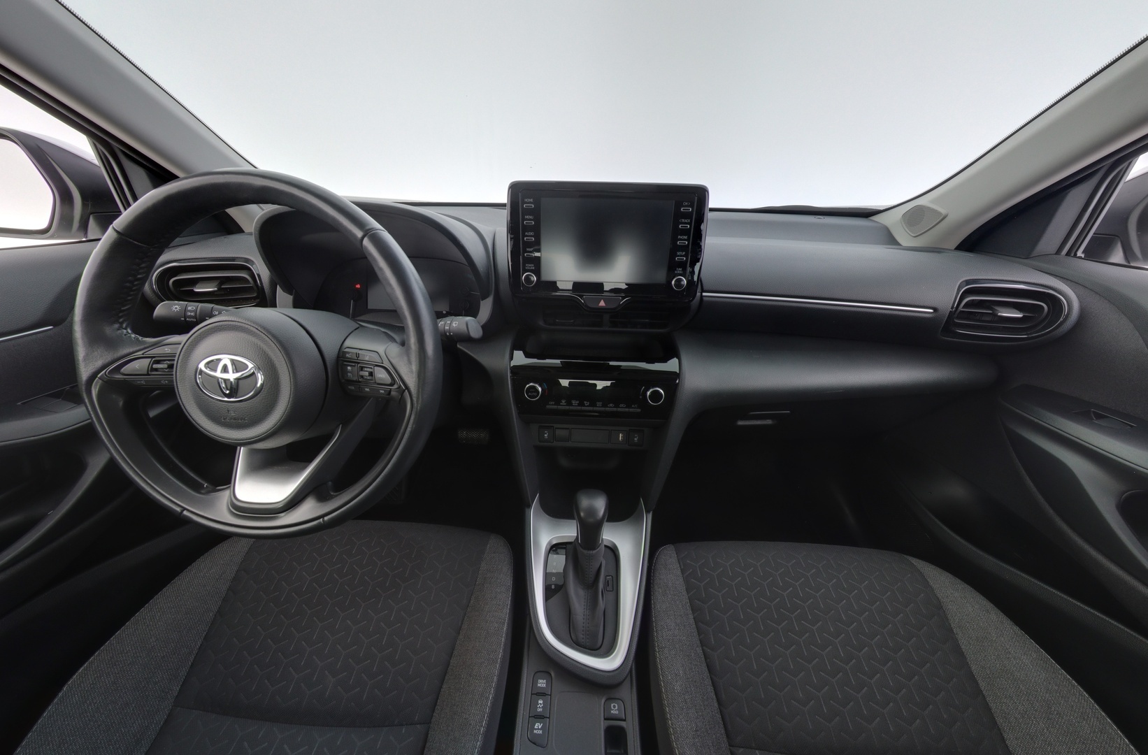 TOYOTA Yaris Cross 2023