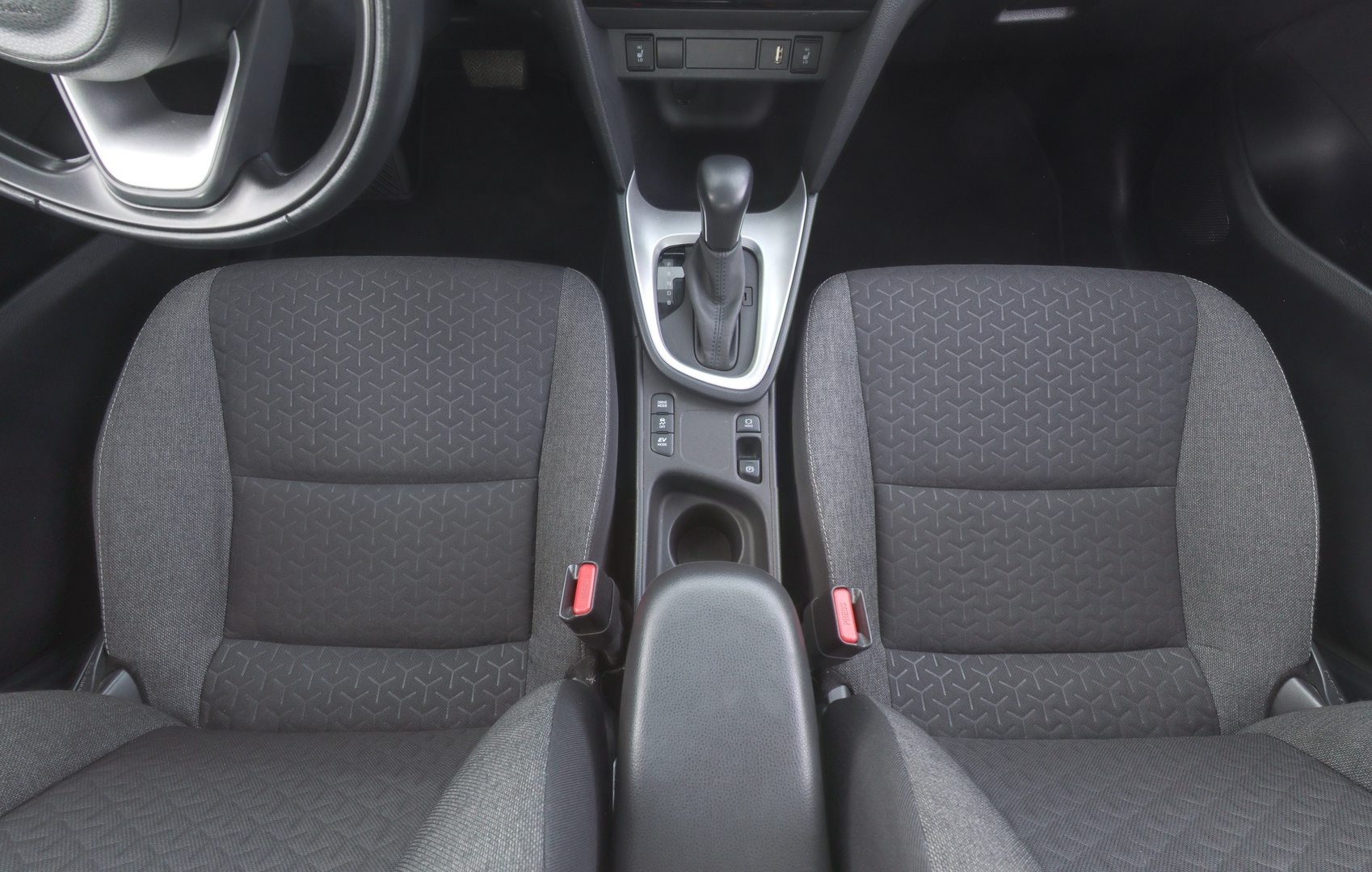 TOYOTA Yaris Cross 2023