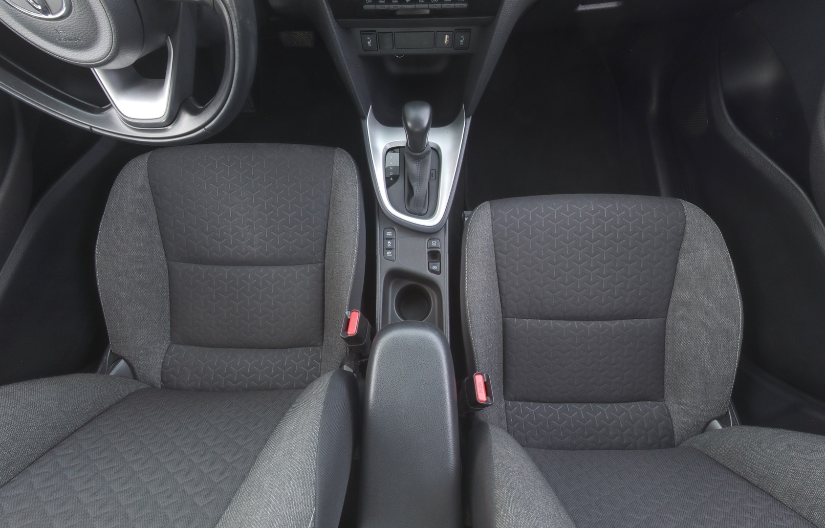 TOYOTA Yaris Cross 2023