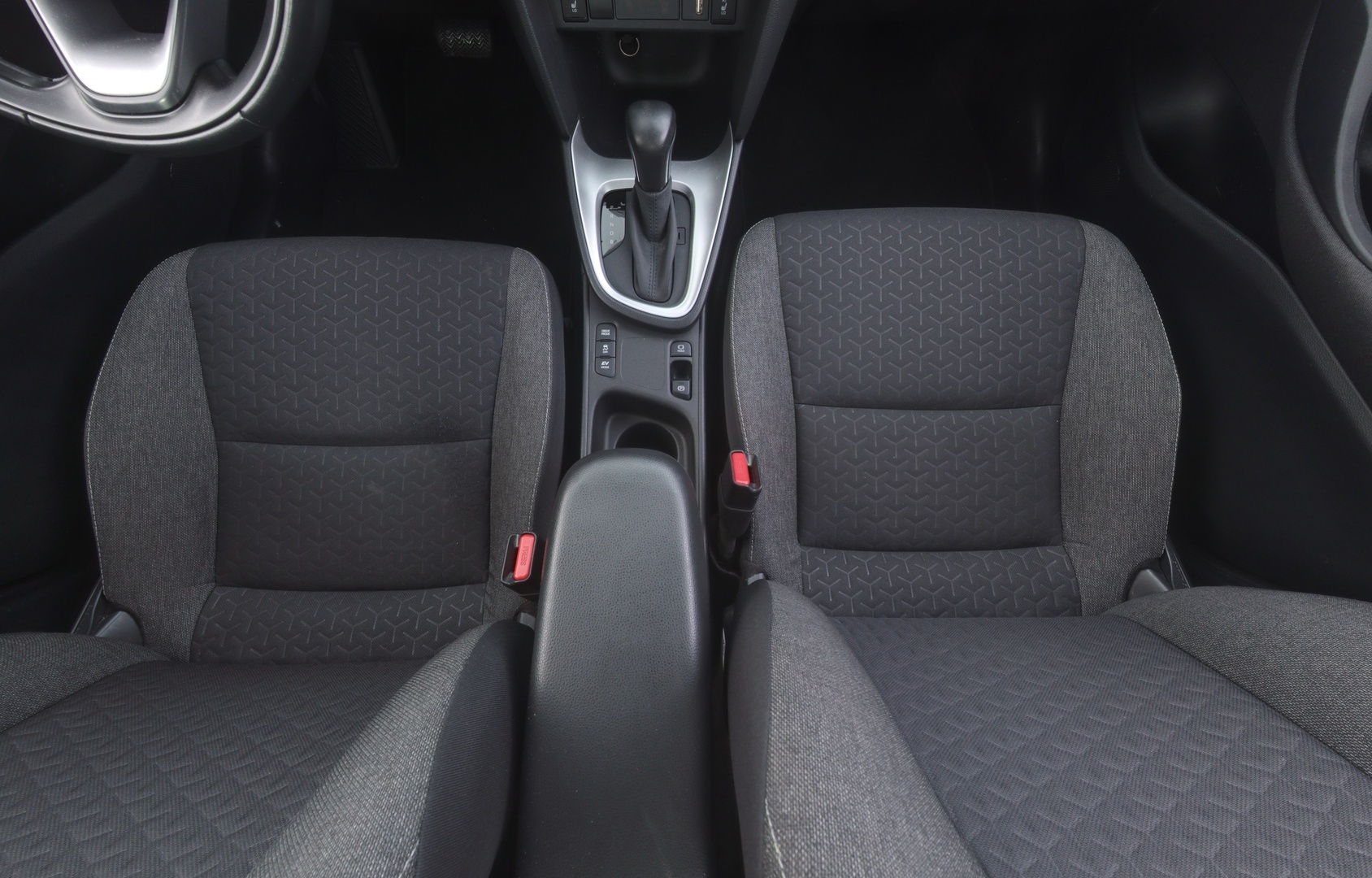 TOYOTA Yaris Cross 2024