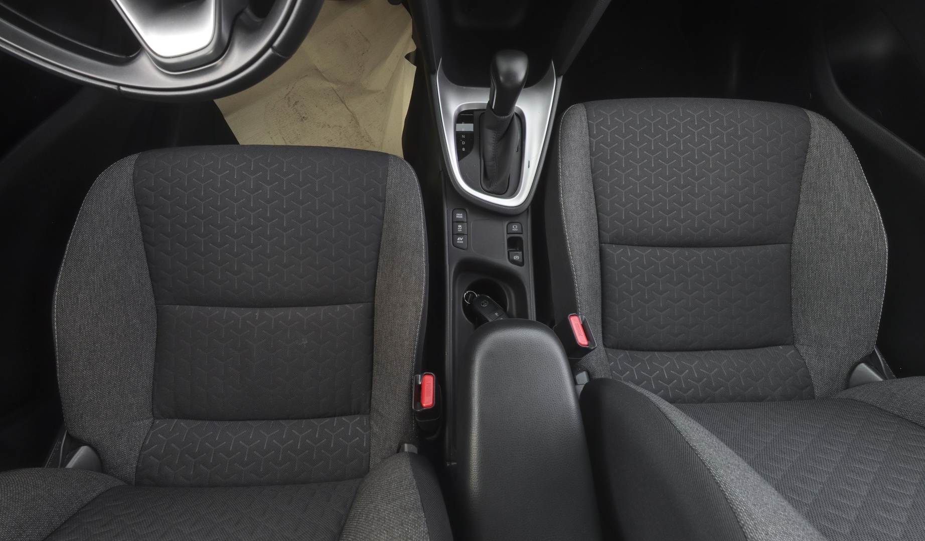 TOYOTA Yaris Cross 2024