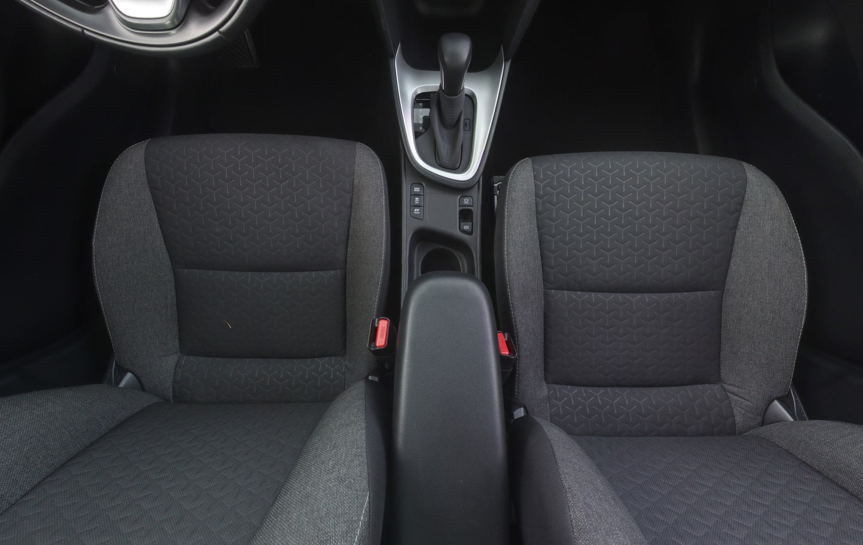 TOYOTA Yaris Cross 2024