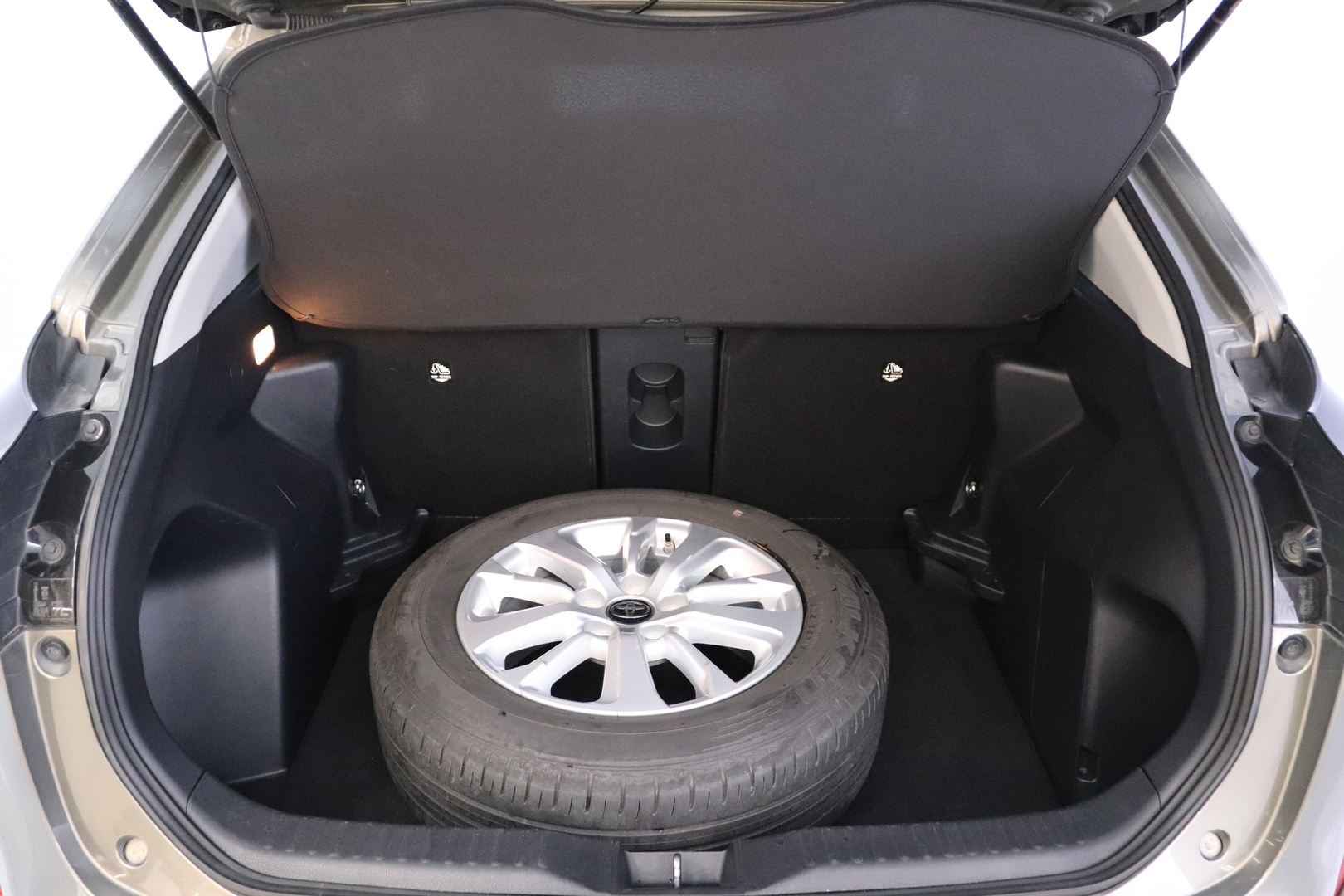 TOYOTA Yaris Cross 2024