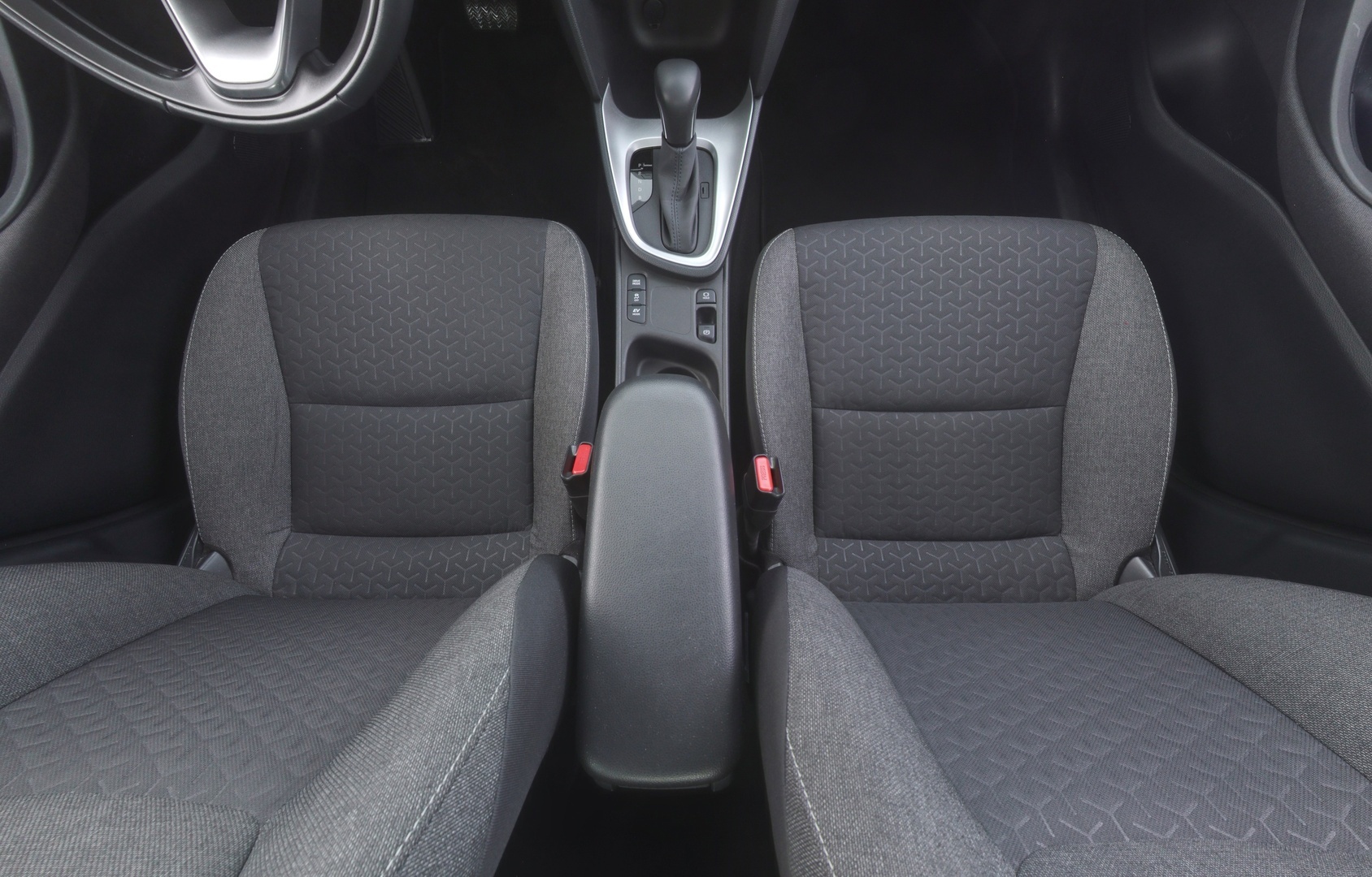 TOYOTA Yaris Cross 2024