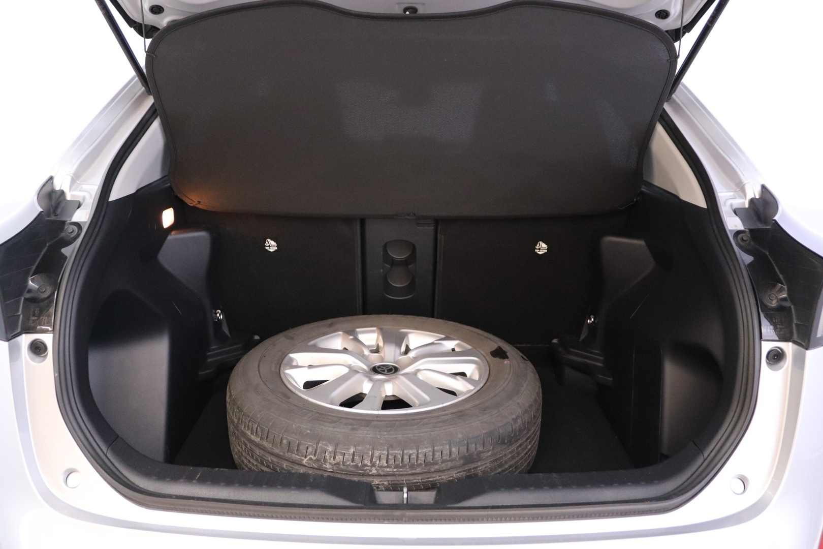 TOYOTA Yaris Cross 2024