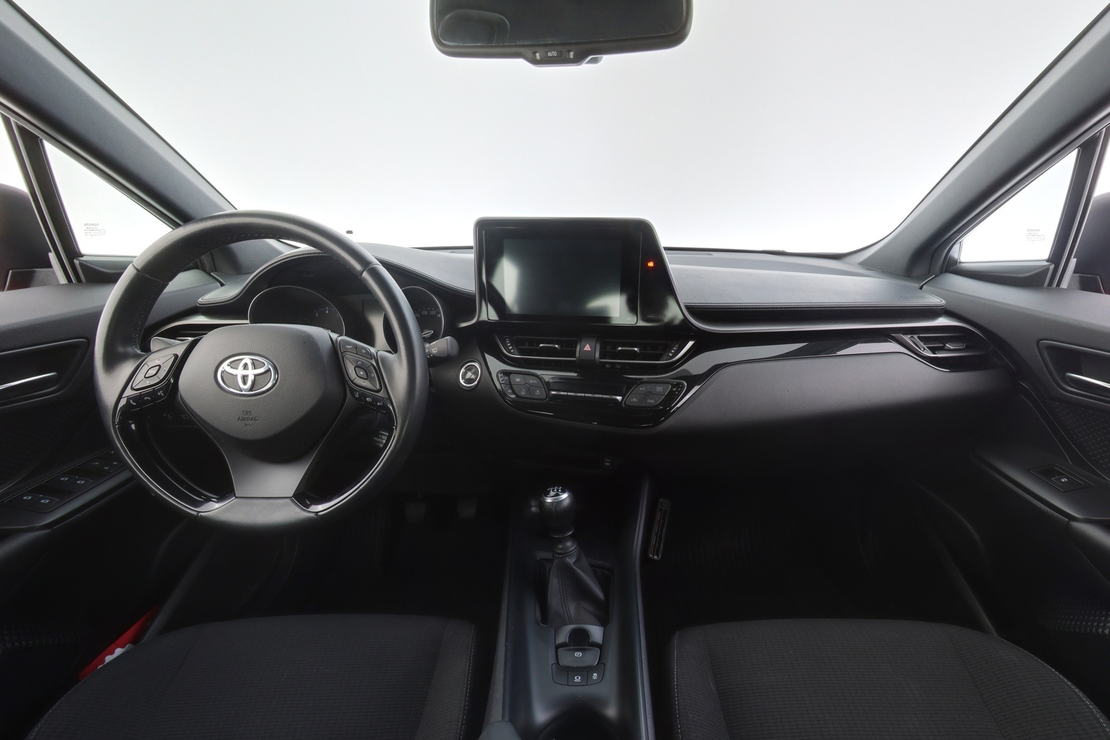 TOYOTA C-HR 2016