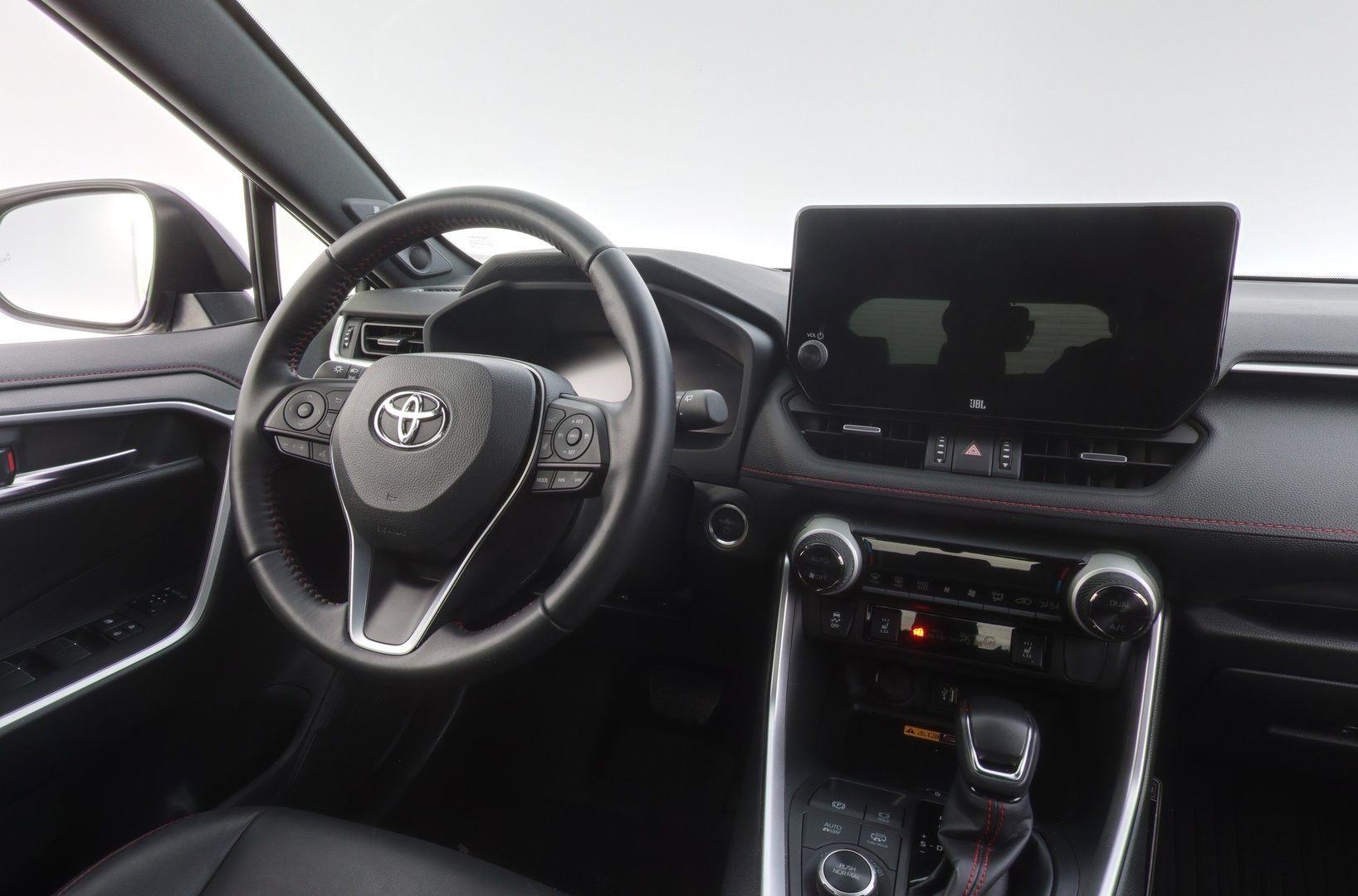 TOYOTA RAV4 Plug-in 2025