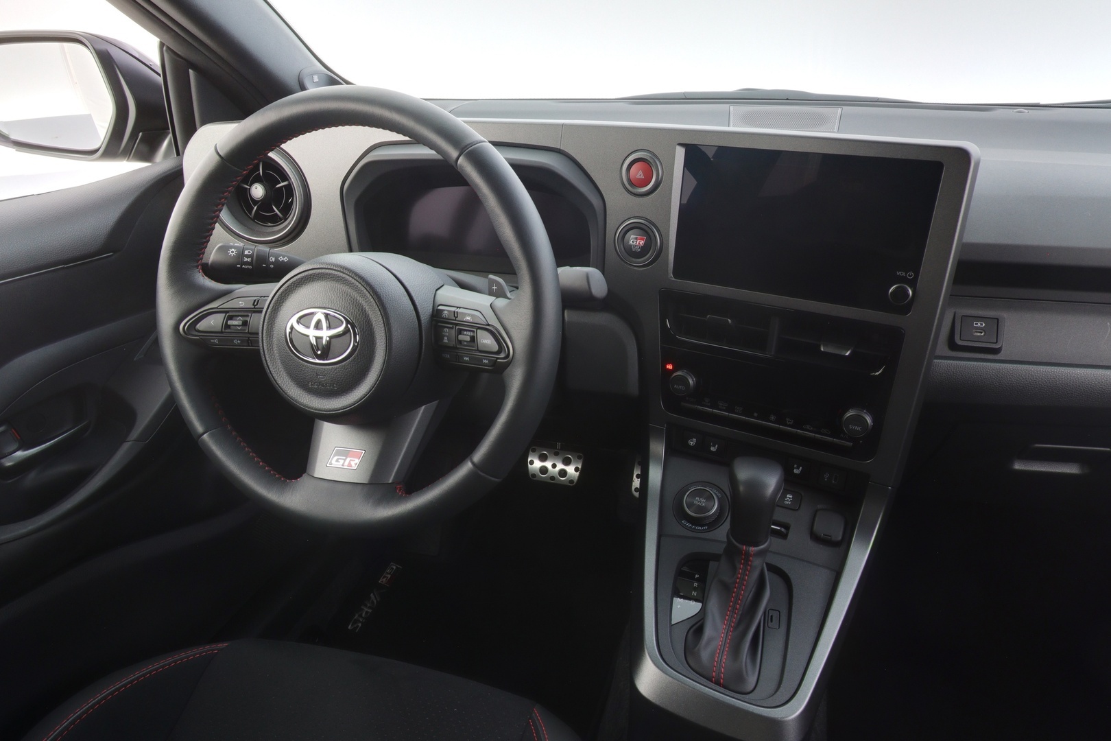 TOYOTA GR Yaris 2025