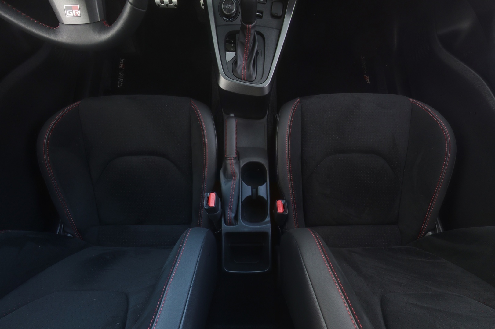 TOYOTA GR Yaris 2025