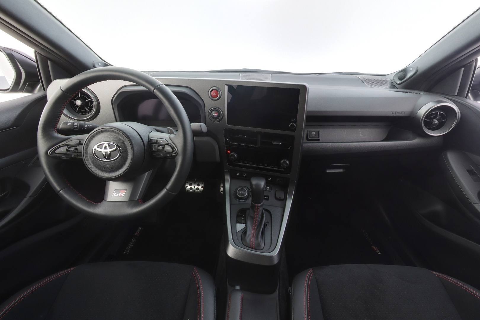 TOYOTA GR Yaris 2025