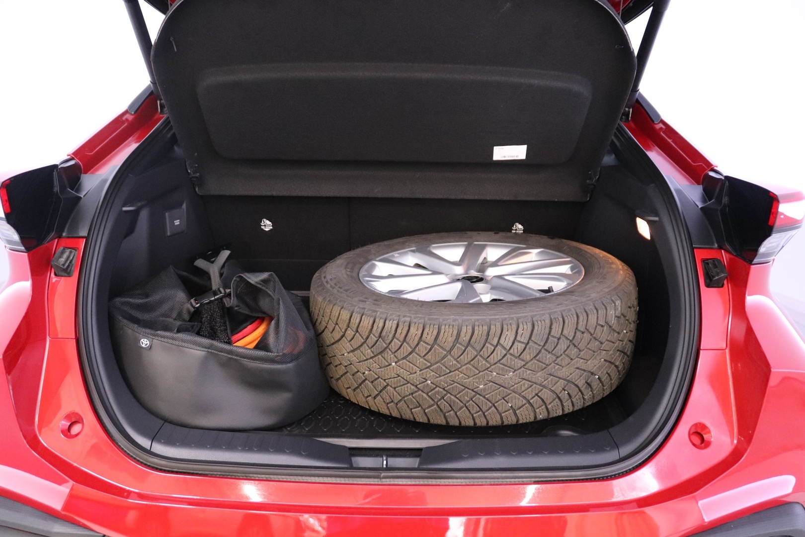 TOYOTA C-HR 2025
