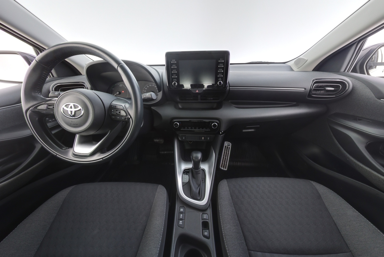 TOYOTA Yaris 2021