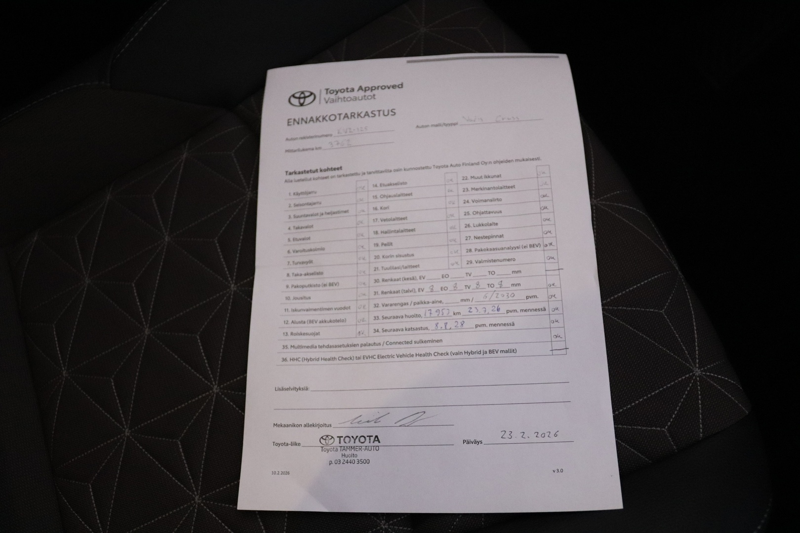 TOYOTA Yaris Cross 2024