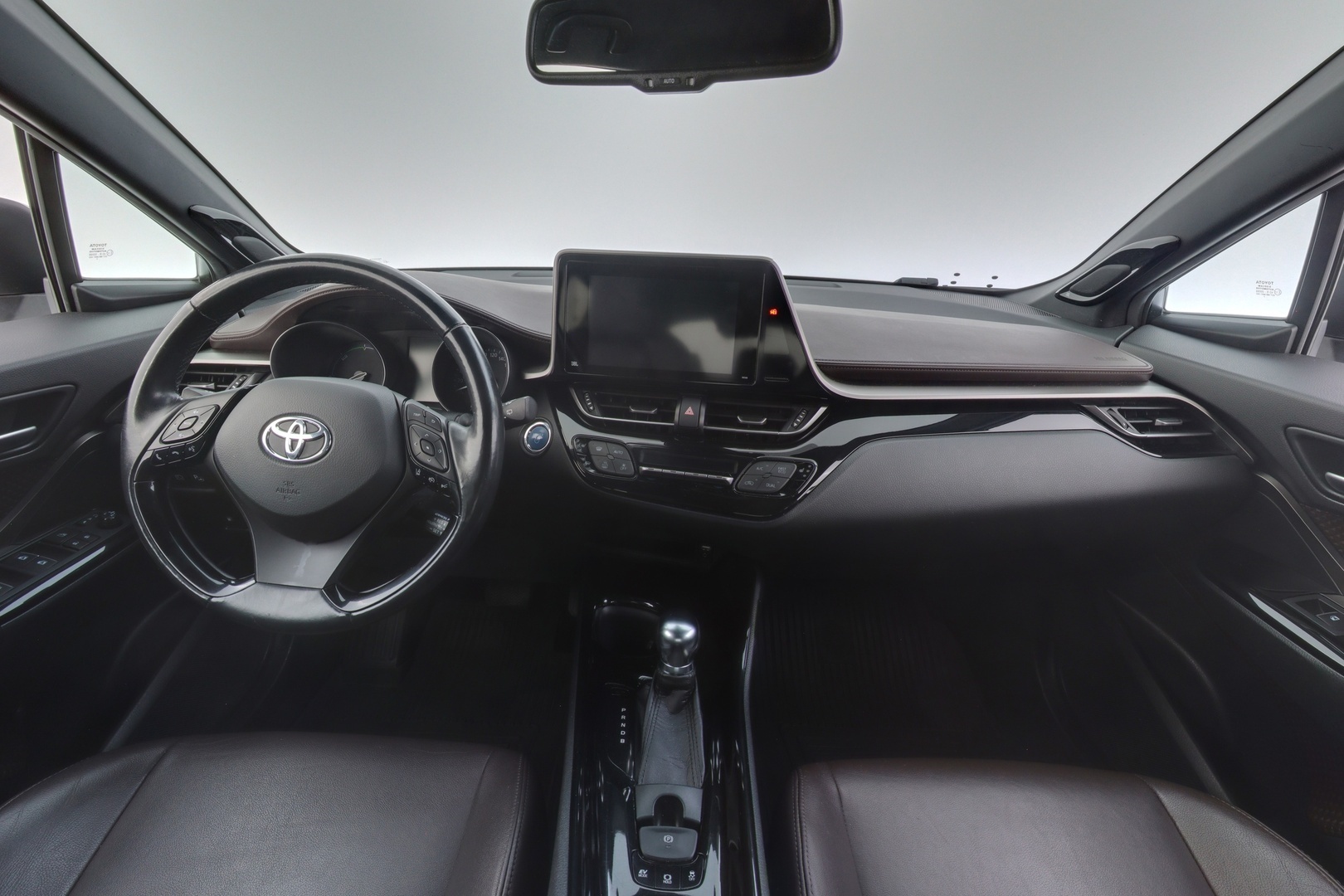 TOYOTA C-HR 2017