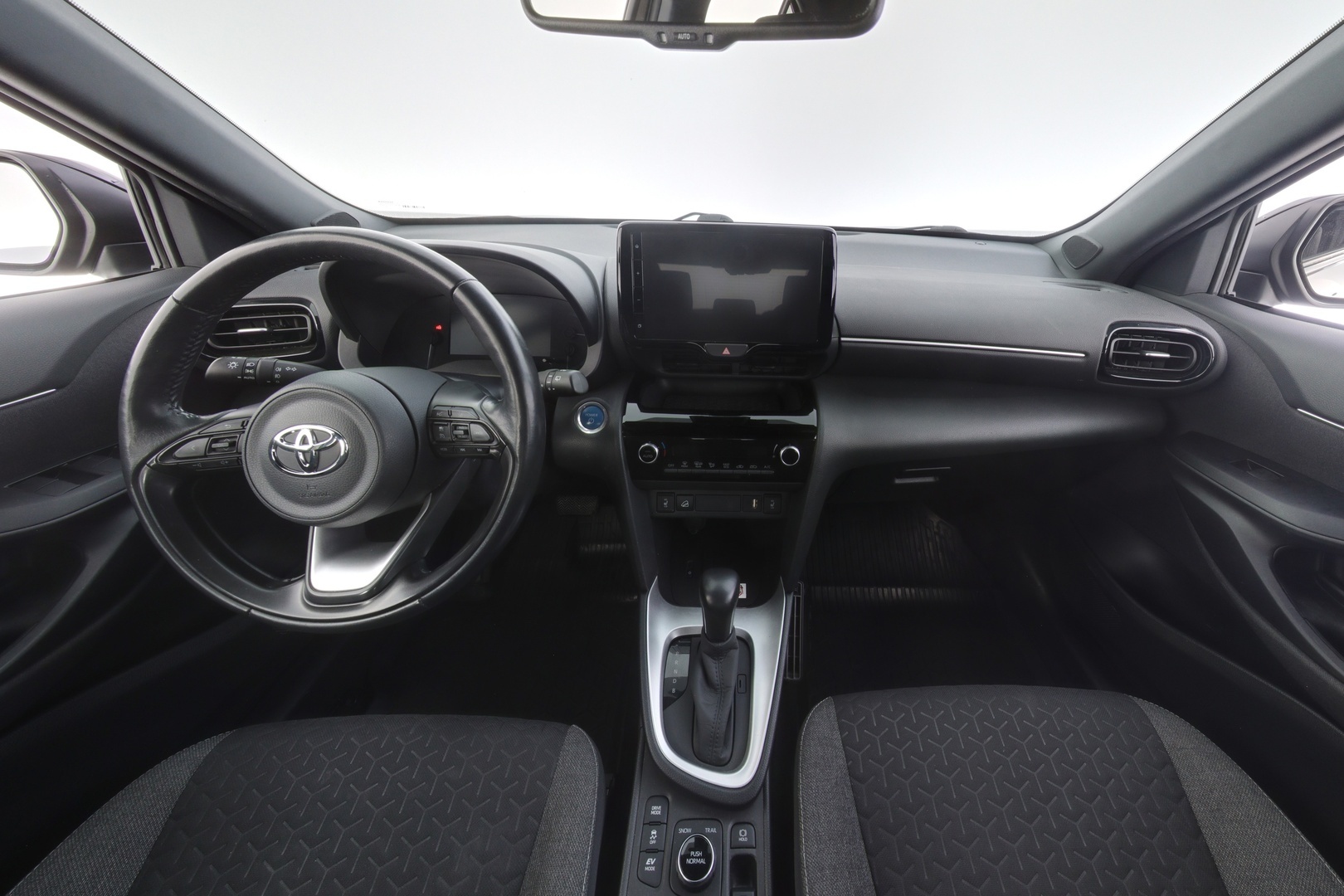 TOYOTA Yaris Cross 2022