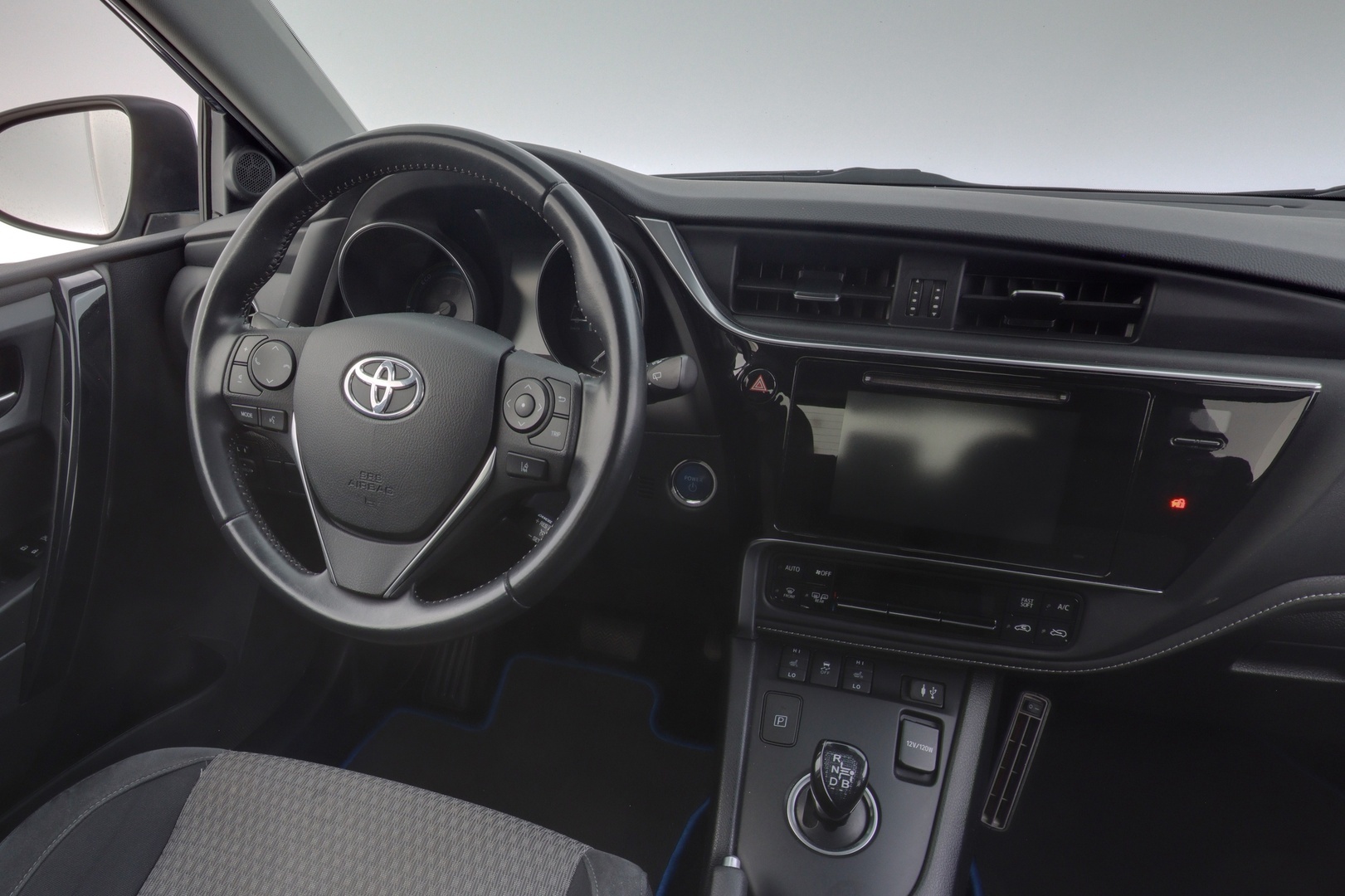 TOYOTA Auris 2018