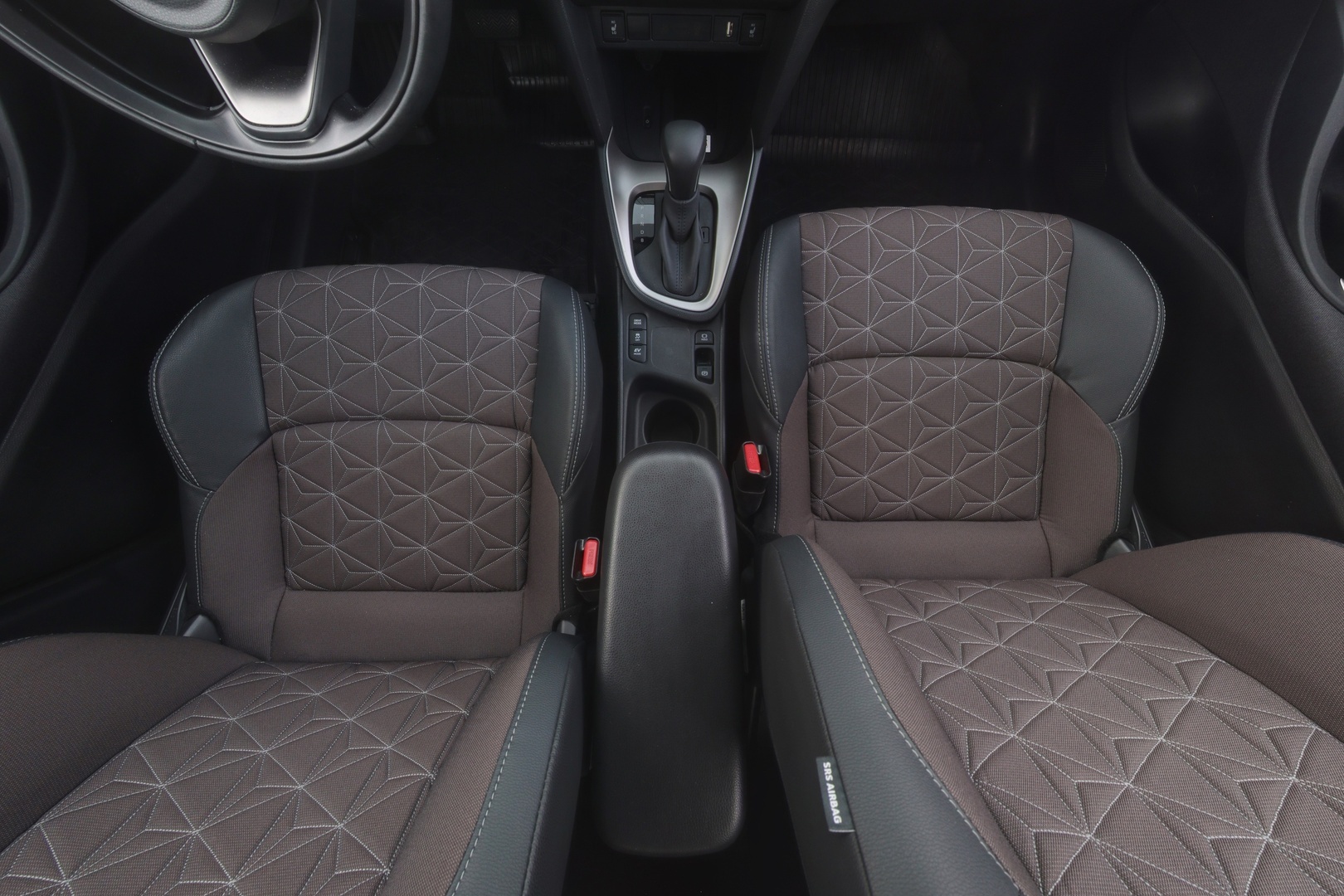 TOYOTA Yaris Cross 2024