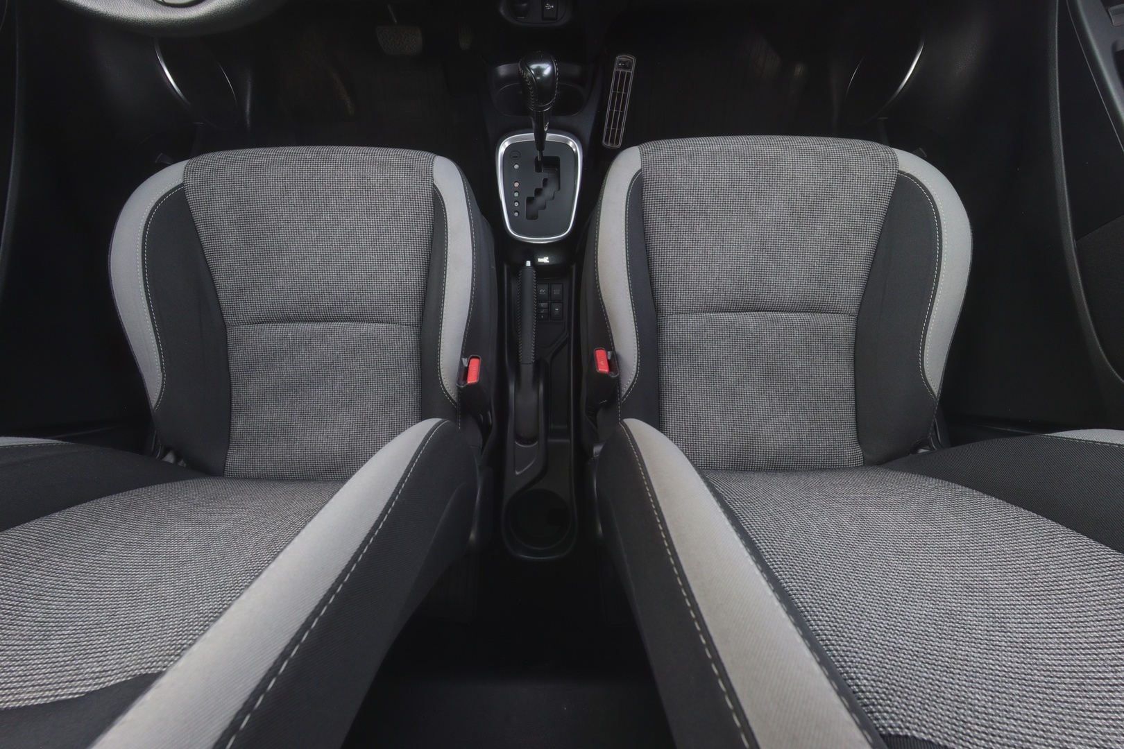 TOYOTA Yaris 2019