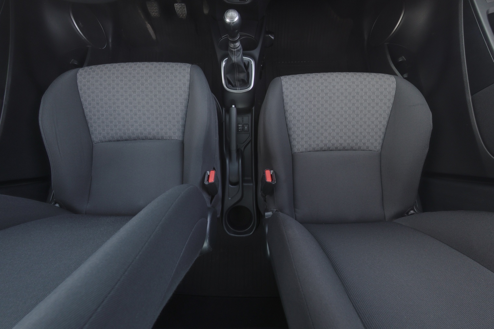 TOYOTA Yaris 2014