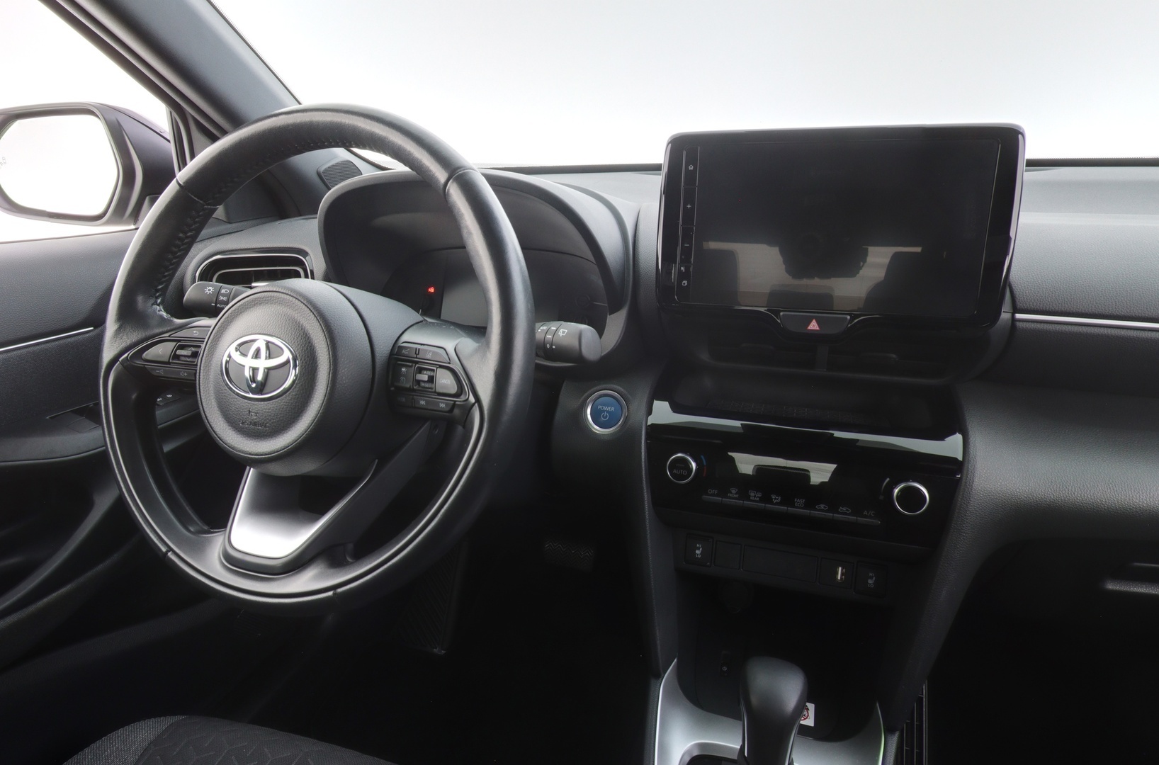 TOYOTA Yaris Cross 2022