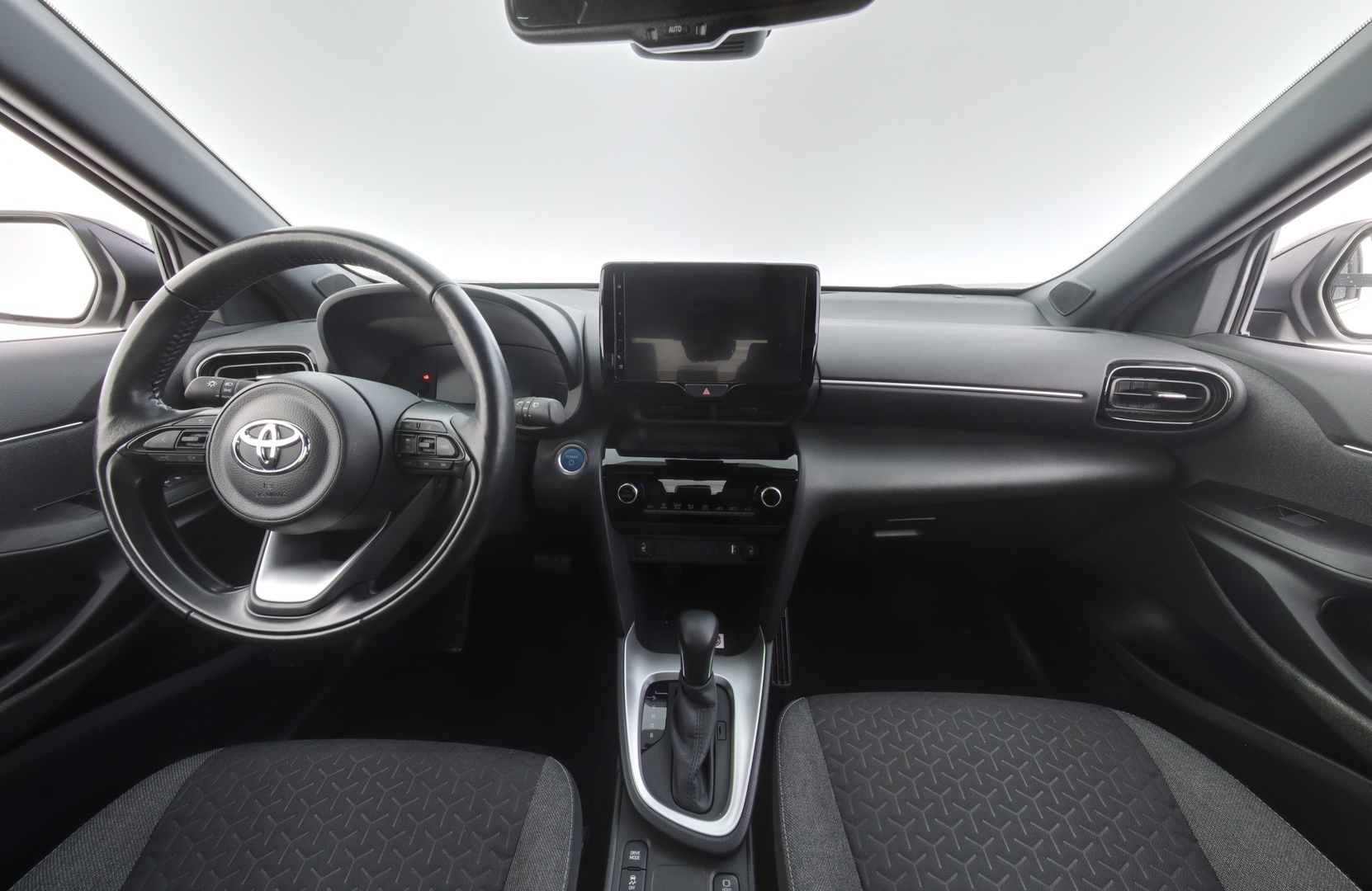 TOYOTA Yaris Cross 2022