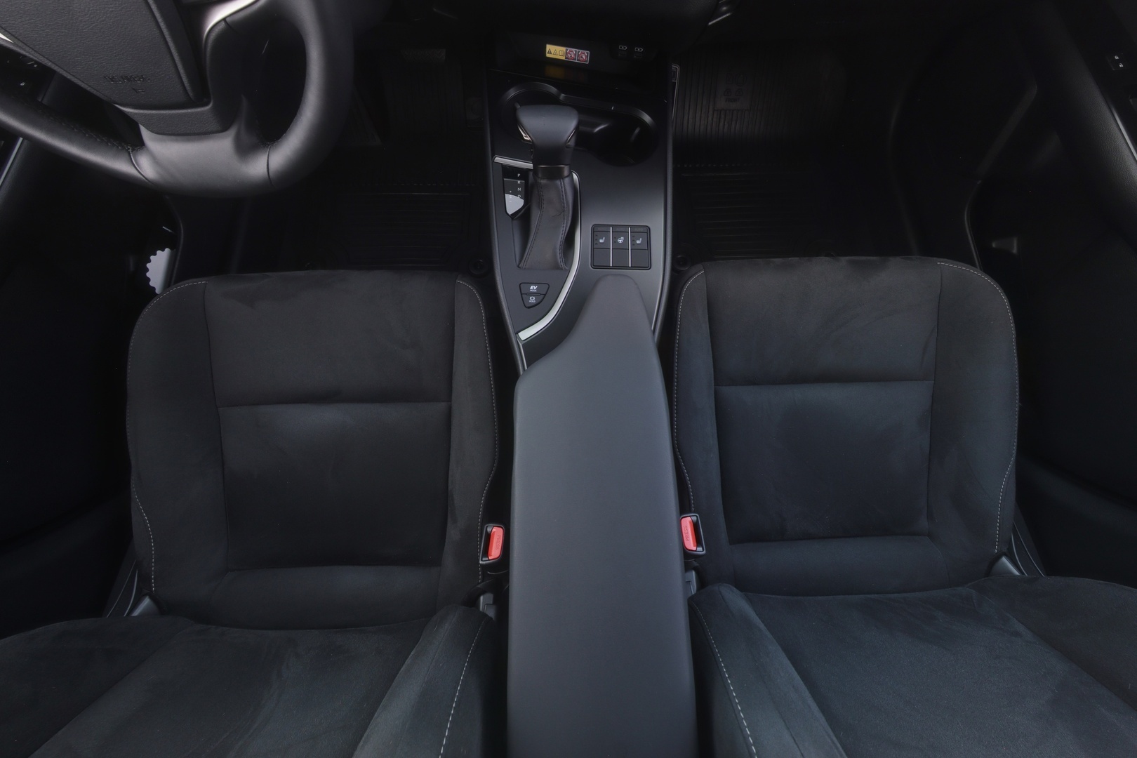 LEXUS UX 2023