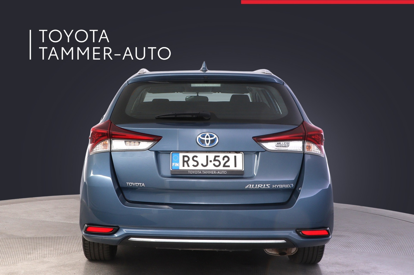 TOYOTA Auris 2015
