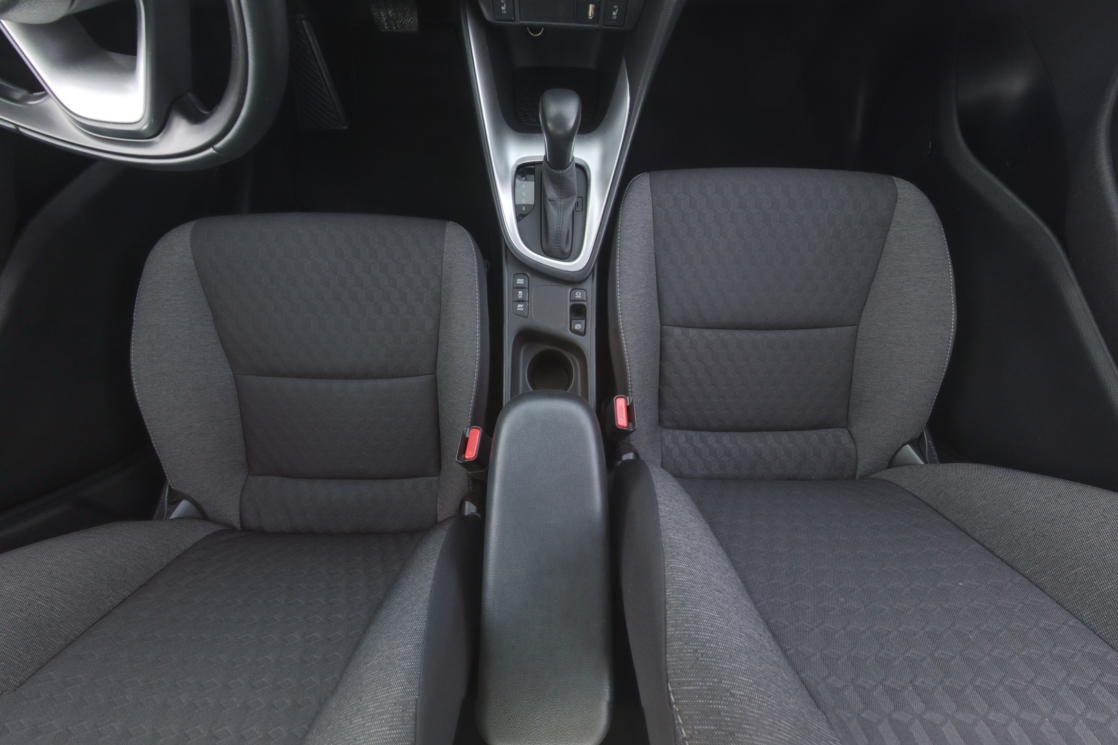 TOYOTA Yaris 2023