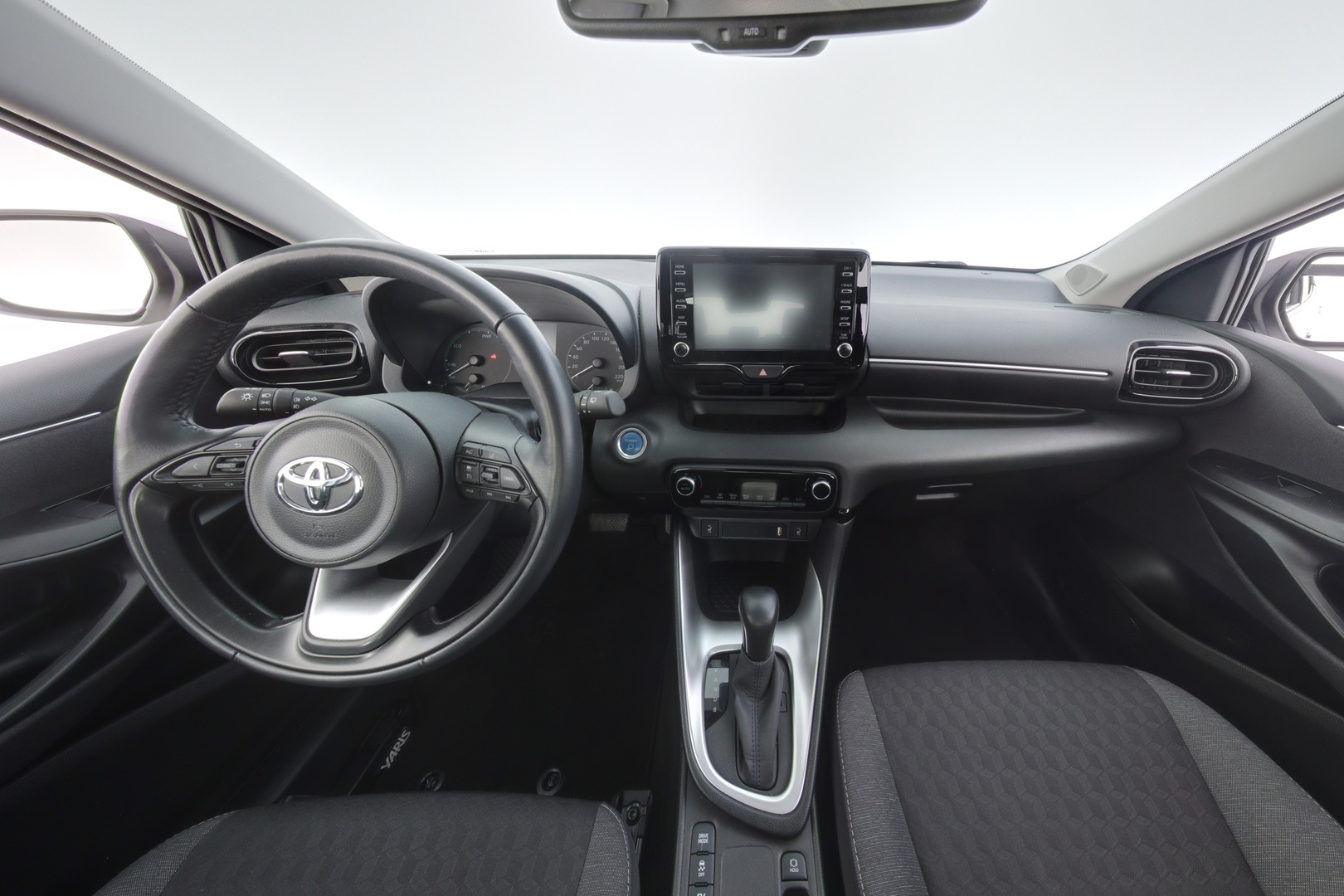 TOYOTA Yaris 2023