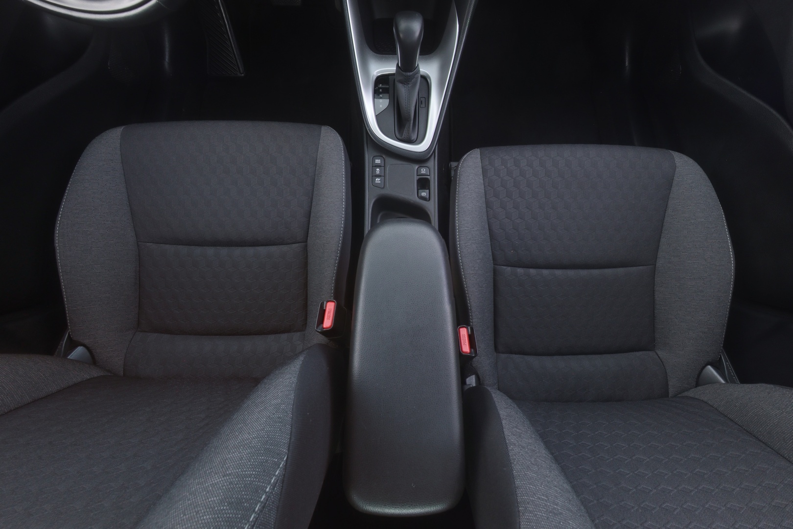 TOYOTA Yaris 2023