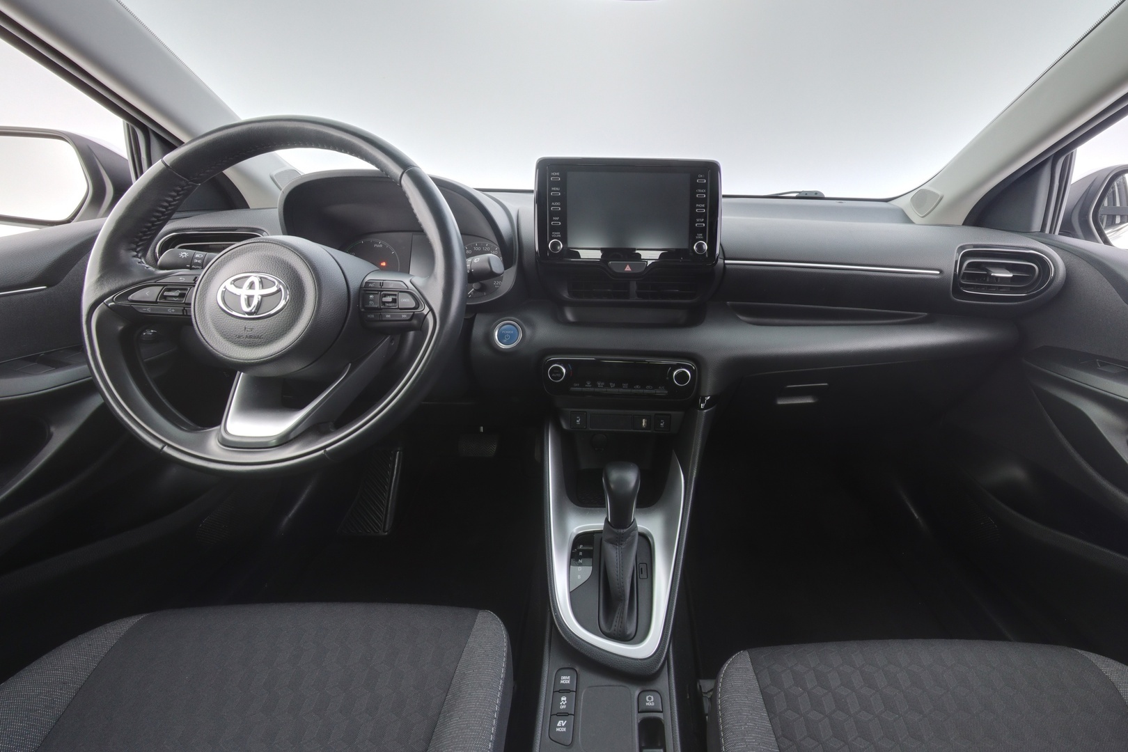 TOYOTA Yaris 2023