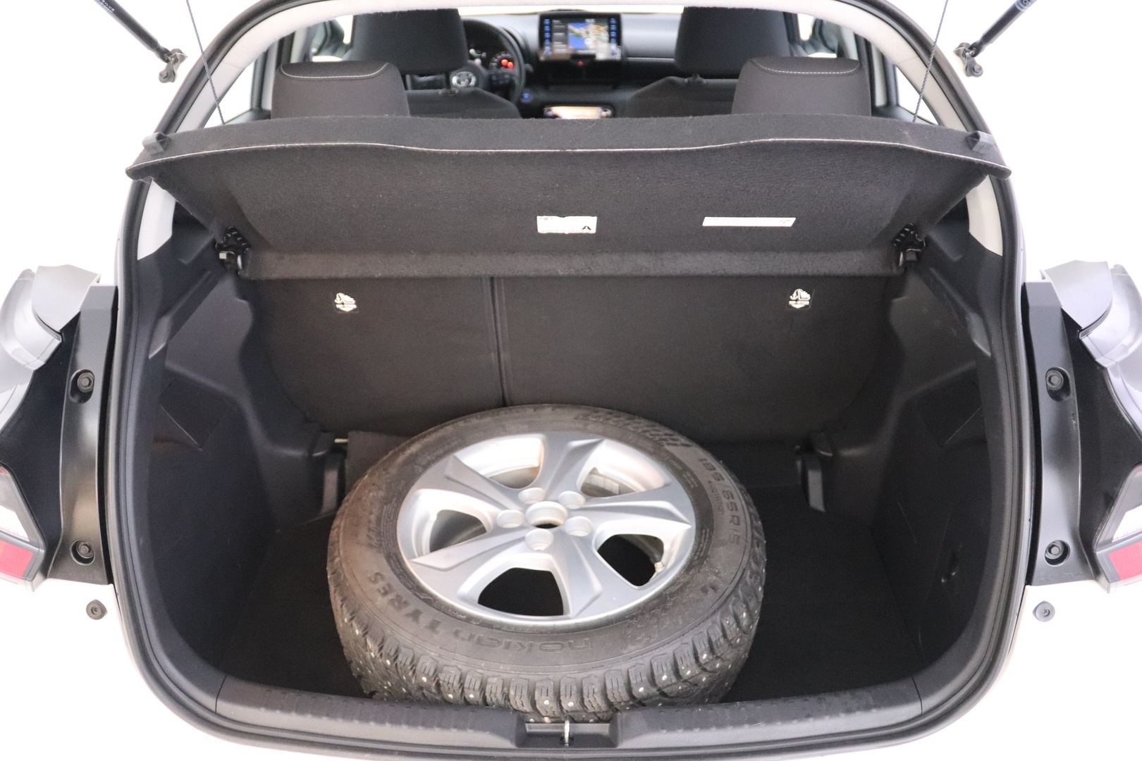 TOYOTA Yaris 2023