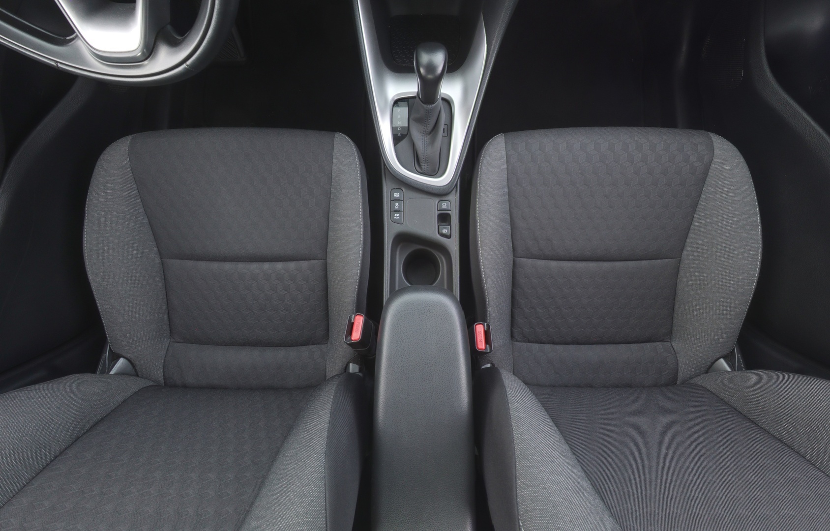 TOYOTA Yaris 2023