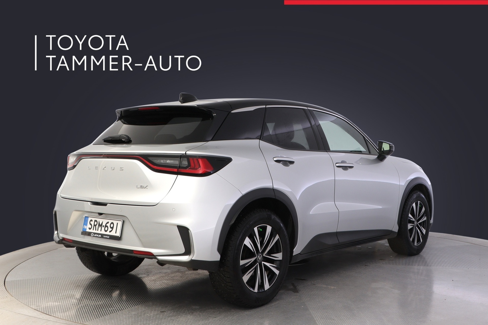 LEXUS LBX 2024