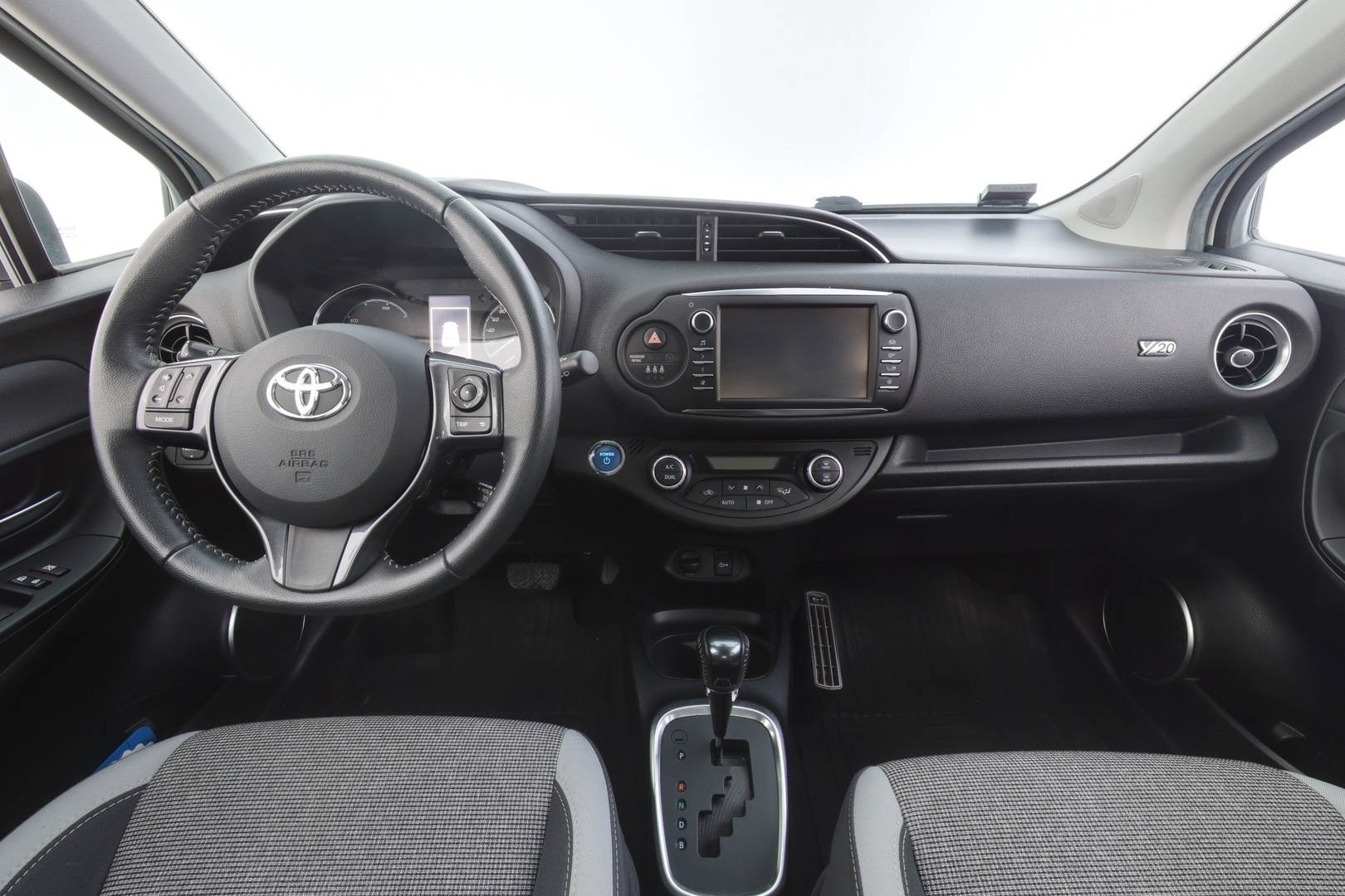 TOYOTA Yaris 2020