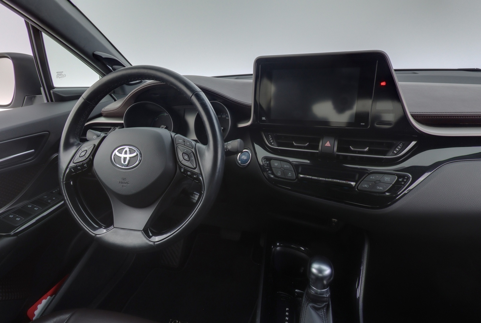 TOYOTA C-HR 2017
